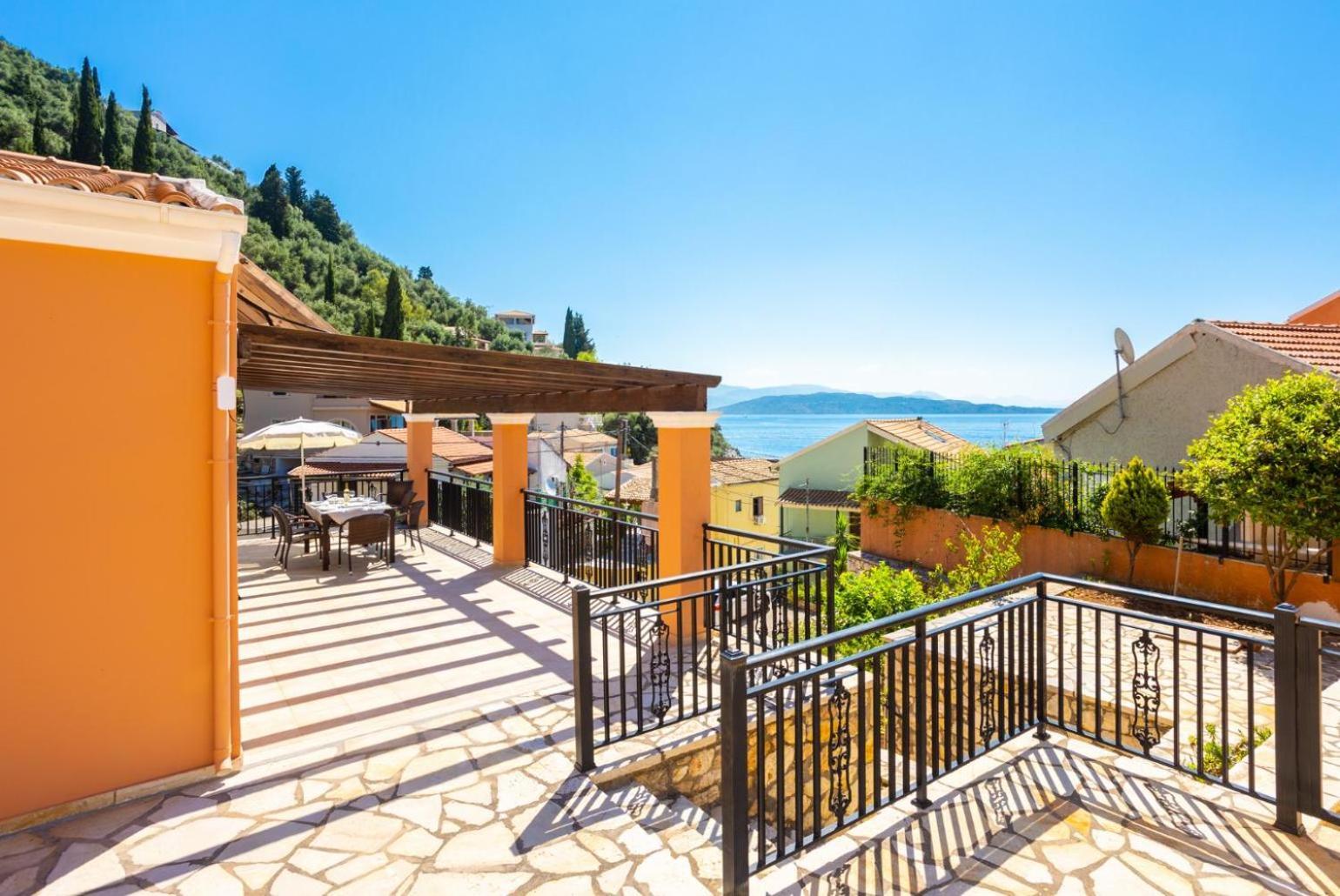 Villa Konstantinos Katavolos Bagian luar foto